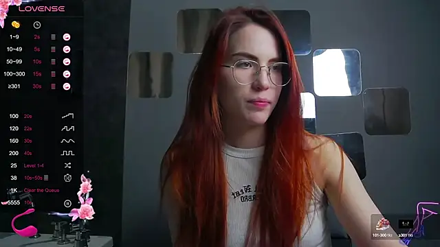 EmilyKents online show from 03/10/25, 05:22