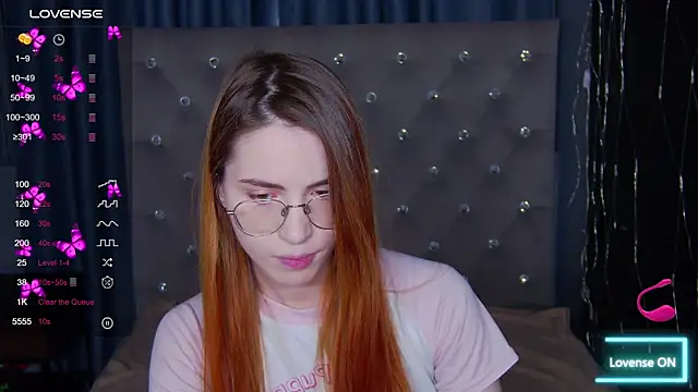 EmilyKents online show from 09/12/25, 01:49