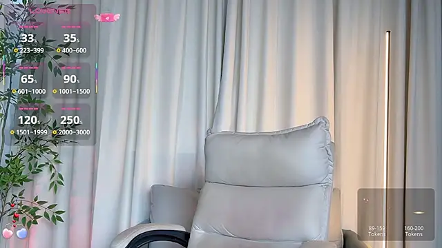 Ada-xixi online show from 10/28/25, 01:53