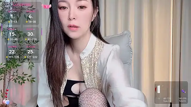 Snapshot of Ada-xixi chatting on 11/10/25, 01:15 Ada-xixi online show from 11/10/25, 01:15