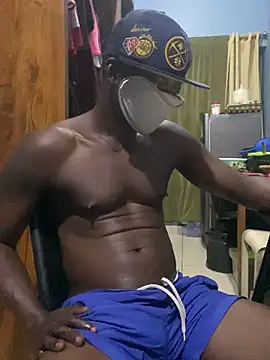 Snapshot of BigBrotherFreak chatting on 09/21/25, 04:03 BigBrotherFreak online show from 09/21/25, 04:03