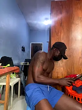 Snapshot of BigBrotherFreak chatting on 10/28/25, 08:40 BigBrotherFreak online show from 10/28/25, 08:40