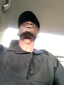 Snapshot of BigBrotherFreak chatting on 11/01/25, 06:59 BigBrotherFreak online show from 11/01/25, 06:59