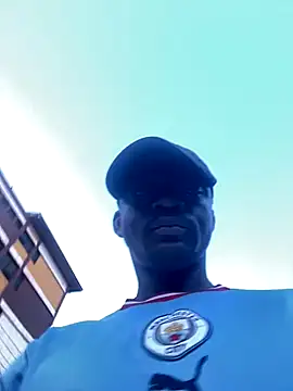 Snapshot of BigBrotherFreak chatting on 11/30/25, 05:39 BigBrotherFreak online show from 11/30/25, 05:39