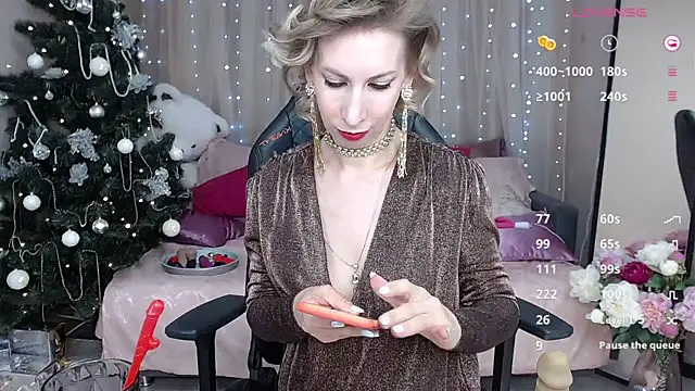 AdrianaSea online show from 12/11/24, 02:44