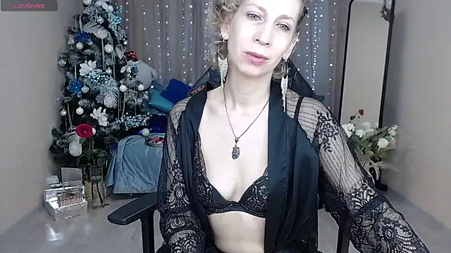 AdrianaSea online show from 01/10/25, 03:18