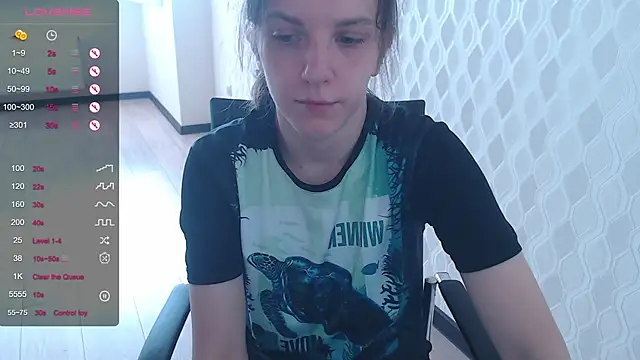 LisaHeart online show from 10/14/25, 07:42