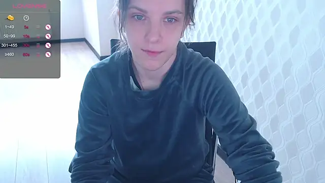 LisaHeart online show from 10/24/25, 10:44