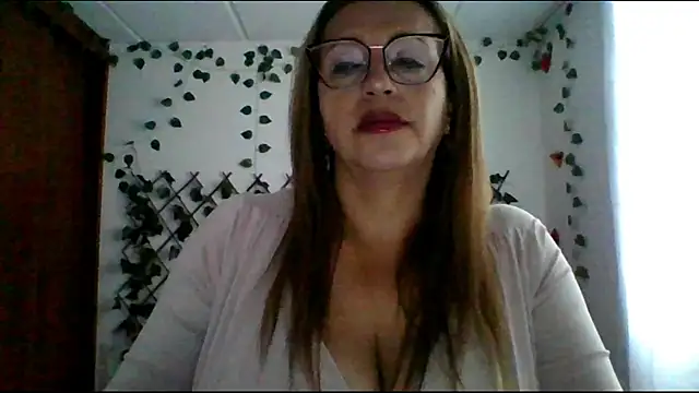 RossanaLionheart online show from 11/21/25, 07:34