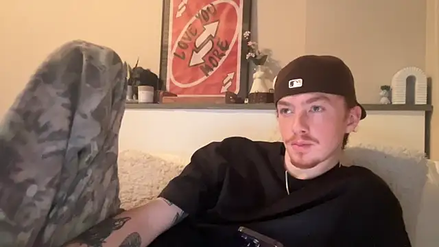 younghungginger online show from 02/19/25, 02:12