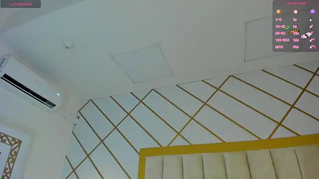 SamanthaClay online show from 02/12/25, 02:03