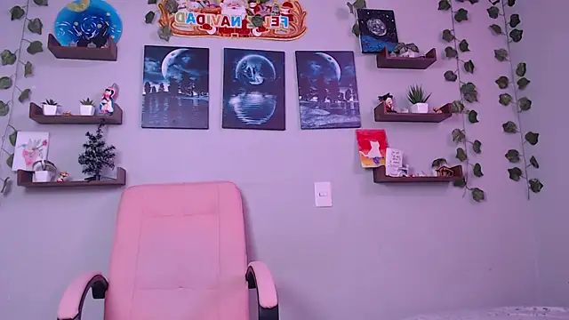 macey elliot  online show from 12/28/24, 04:20