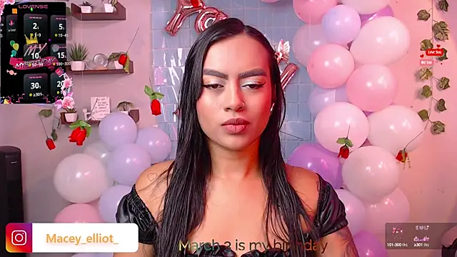 macey elliot  online show from 03/03/25, 01:09