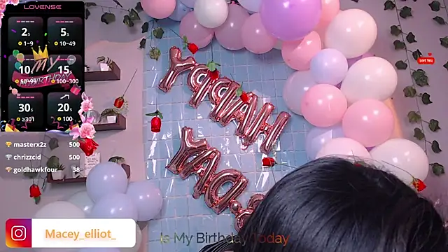 macey elliot  online show from 03/03/25, 07:17