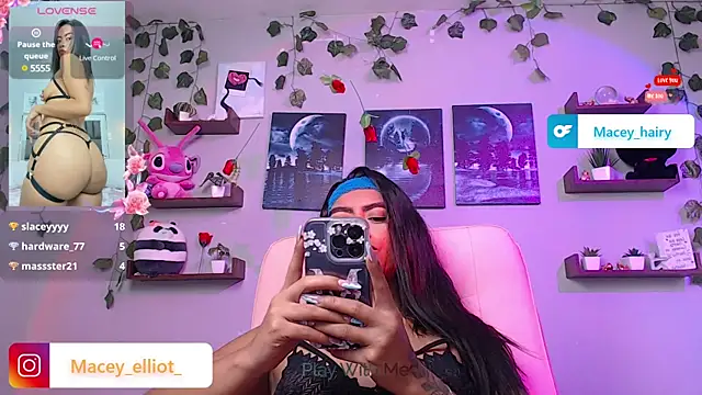 macey elliot  online show from 03/12/25, 03:29