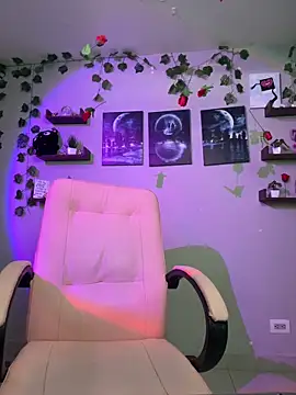 macey elliot  online show from 03/19/25, 05:28