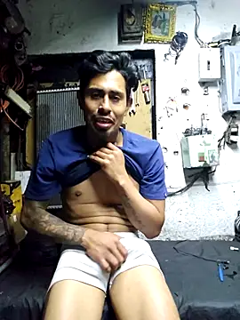 pene latinoriico online show from 11/21/25, 03:27