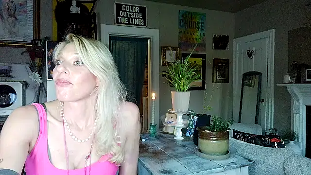 Glamazonx online show from 05/19/26, 01:44