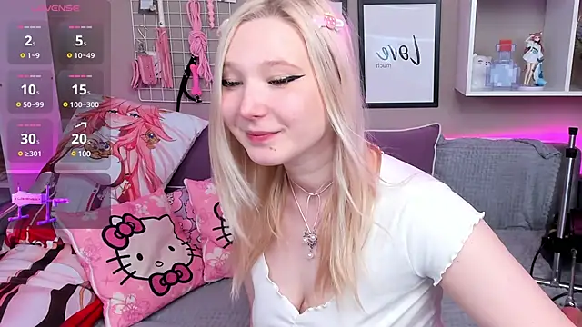 Snapshot of MeowkaKitty chatting on 02/17/25, 01:15 MeowkaKitty online show from 02/17/25, 01:15