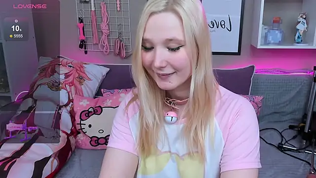 Snapshot of MeowkaKitty chatting on 03/18/25, 04:26 MeowkaKitty online show from 03/18/25, 04:26