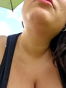 Snapshot of Celeem_ chatting on 11/07/25, 05:35 Celeem online show from 11/07/25, 05:35