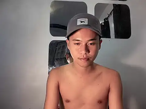 Asiantwink21 online show from 10/28/25, 03:36