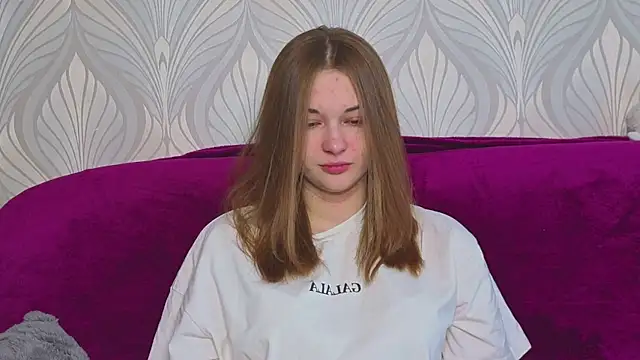 Snapshot of CharryClim chatting on 09/30/25, 04:39 CharryClim online show from 09/30/25, 04:39