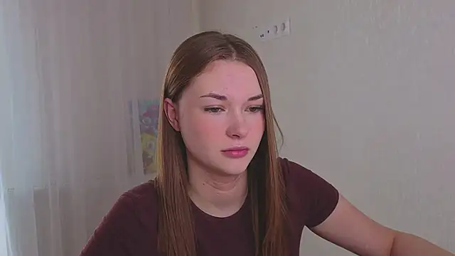 Snapshot of CharryClim chatting on 10/17/25, 04:15 CharryClim online show from 10/17/25, 04:15