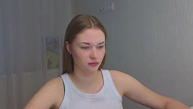 Snapshot of CharryClim chatting on 10/26/25, 04:18 CharryClim online show from 10/26/25, 04:18