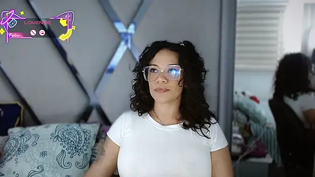 paula daniela1 online show from 11/25/25, 09:37