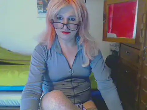 LorenJade online show from 02/07/25, 07:18