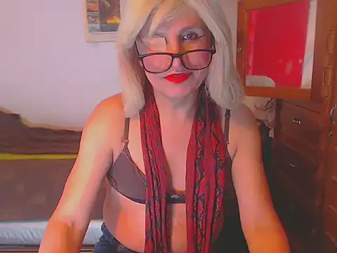 LorenJade online show from 03/10/25, 10:26
