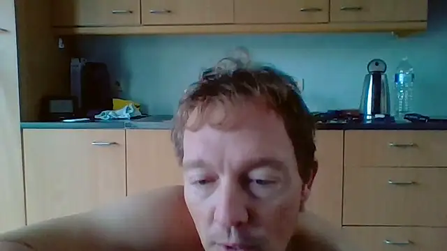 Snapshot of bertolini chatting on 12/16/25, 08:52 bertolini online show from 12/16/25, 08:52