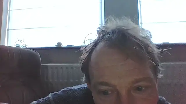 Snapshot of bertolini chatting on 01/06/26, 02:54 bertolini online show from 01/06/26, 02:54