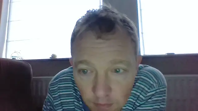 Snapshot of bertolini chatting on 01/15/26, 09:03 bertolini online show from 01/15/26, 09:03