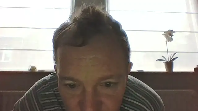 Snapshot of bertolini chatting on 02/13/26, 08:43 bertolini online show from 02/13/26, 08:43