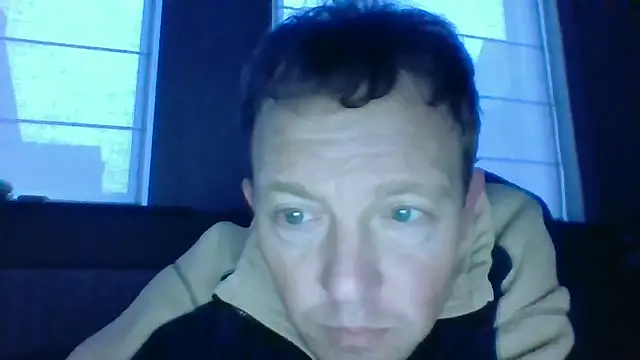 Snapshot of bertolini chatting on 02/18/26, 05:09 bertolini online show from 02/18/26, 05:09