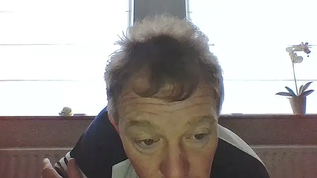 Snapshot of bertolini chatting on 03/07/26, 07:38 bertolini online show from 03/07/26, 07:38
