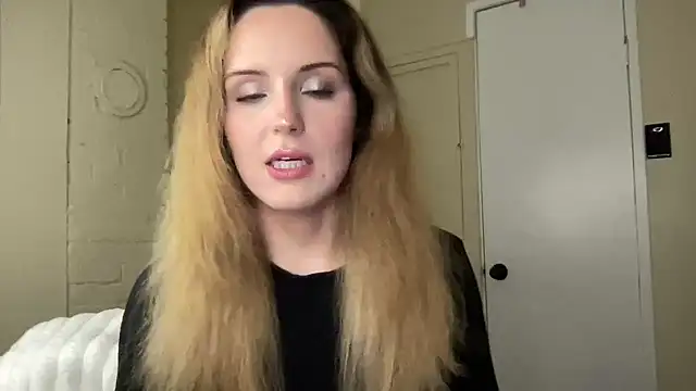 sexylilly69 online show from 06/08/26, 03:07