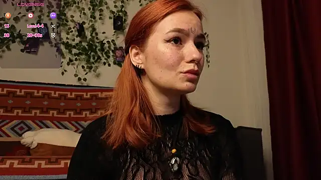 Snapshot of girl_with_snaketatto0 chatting on 12/02/25, 02:17 girl with snaketatto0 online show from 12/02/25, 02:17