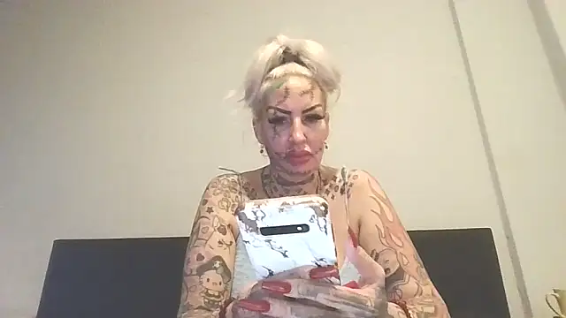 Snapshot of Jeanny_Bln chatting on 12/16/24, 04:38 Jeanny Bln online show from 12/16/24, 04:38