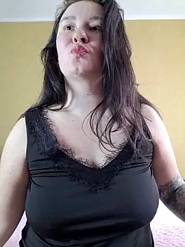 Snapshot of AlexaLexie chatting on 09/26/25, 07:01 AlexaLexie online show from 09/26/25, 07:01