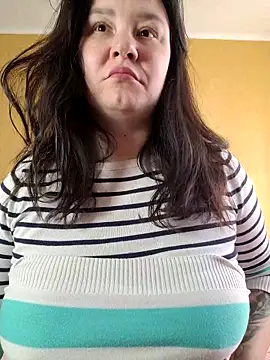 Snapshot of AlexaLexie chatting on 10/22/25, 08:03 AlexaLexie online show from 10/22/25, 08:03