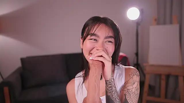 GigiLee  online show from 07/05/26, 04:19