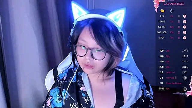 Snapshot of maydaykimmy chatting on 10/18/25, 09:15 maydaykimmy online show from 10/18/25, 09:15