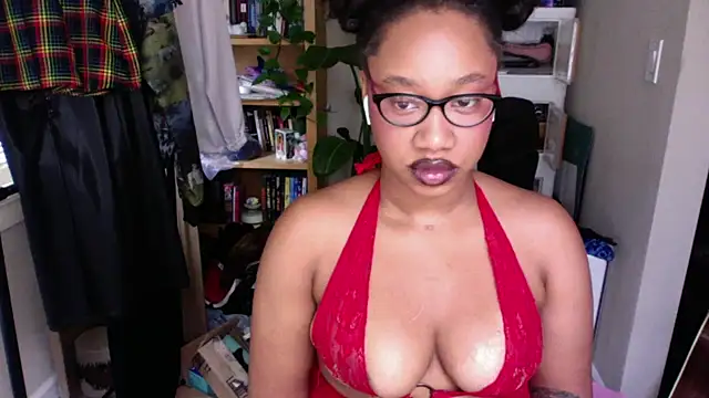 Snapshot of goddessdaisysky chatting on 09/19/25, 04:07 goddessdaisysky online show from 09/19/25, 04:07