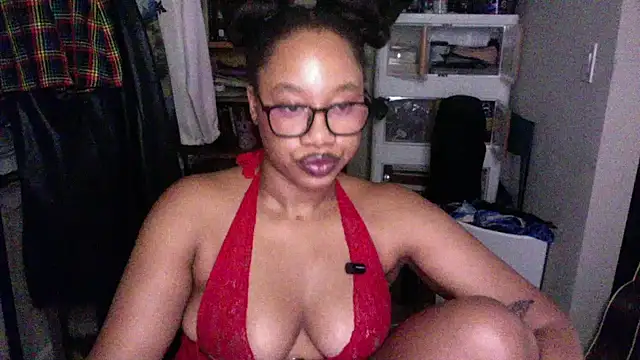 Snapshot of goddessdaisysky chatting on 09/21/25, 04:36 goddessdaisysky online show from 09/21/25, 04:36
