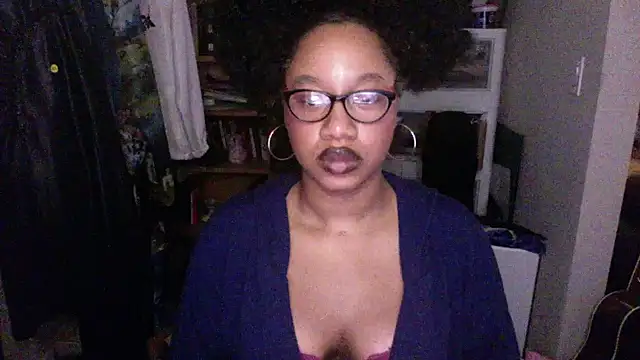 Snapshot of goddessdaisysky chatting on 09/28/25, 05:24 goddessdaisysky online show from 09/28/25, 05:24