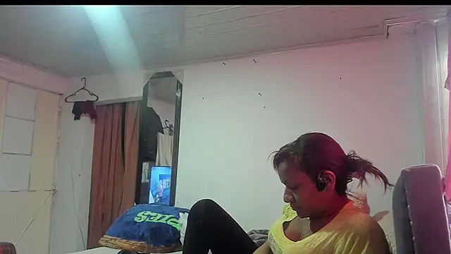 Snapshot of Laflaka22 chatting on 05/12/26, 05:43 Laflaka22 online show from 05/12/26, 05:43