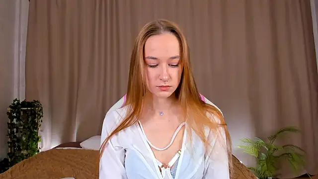 Sweett Monica online show from 09/30/25, 12:04